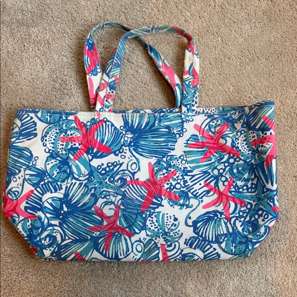 Lilly Pulitzer XL Canvas Tote in She She Shells